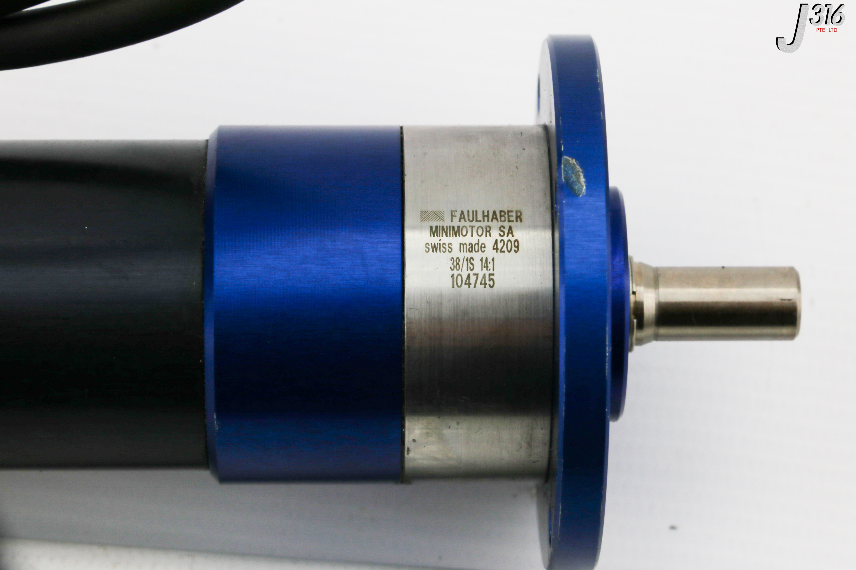 30451 FAULHABER BRUSHLESS DC-SERVOMTR W/ PLANETARY GEARHEAD 38/1S